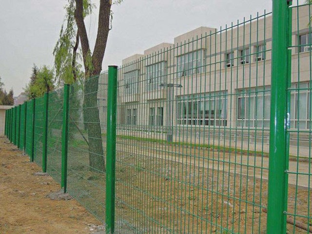 桃型柱护栏网 桃型柱护栏网